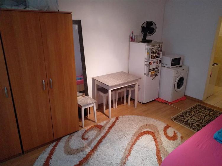 Garsonieră semidecomandată în Aradului