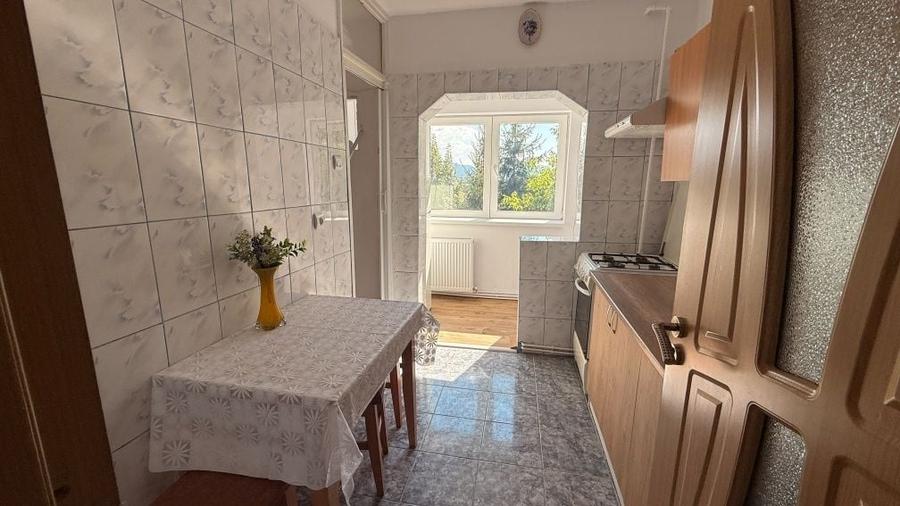 Apartament cu 2 camere decomandat în Triaj