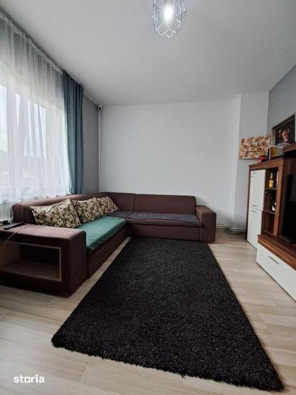 Apartament cu 3 camere semidecomandat în Central