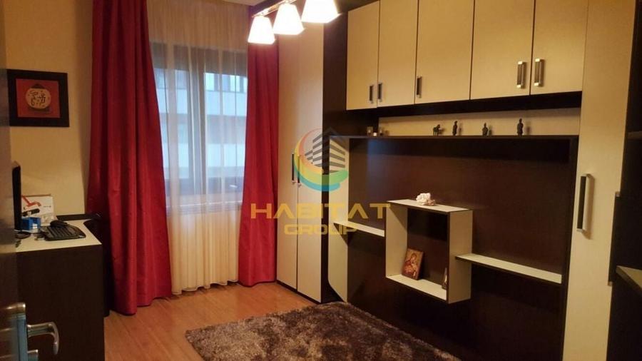 Apartament cu 3 camere semidecomandat, mobilat în Berceni