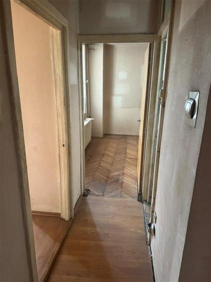 Apartament cu 3 camere decomandat în Centrul Civic