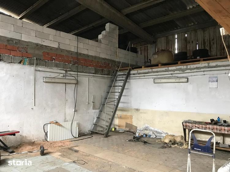 Spațiu comercial, de 223 mp, în Central