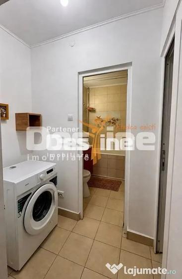 Apartament cu 3 camere semidecomandat în Donici