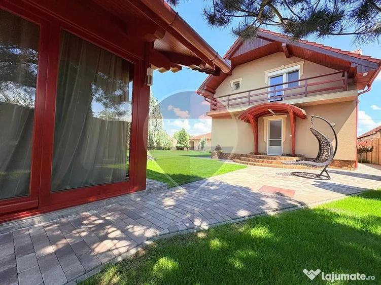 Casă cu 5 camere cu Teren 2687 Mp în Mădăras
