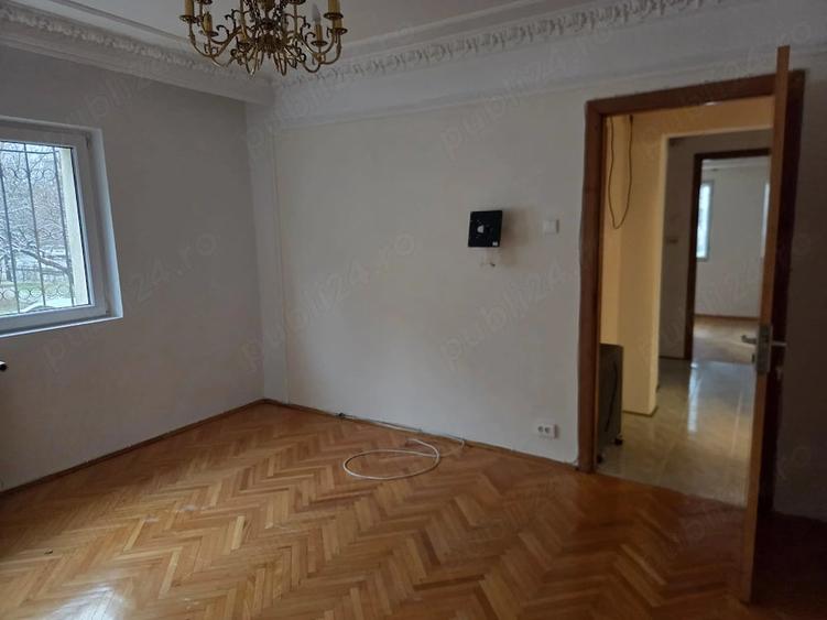 Inchiriez apartament cu trei camere Parter 4E AFI COTROCENI pretabil spatiu birou - 3