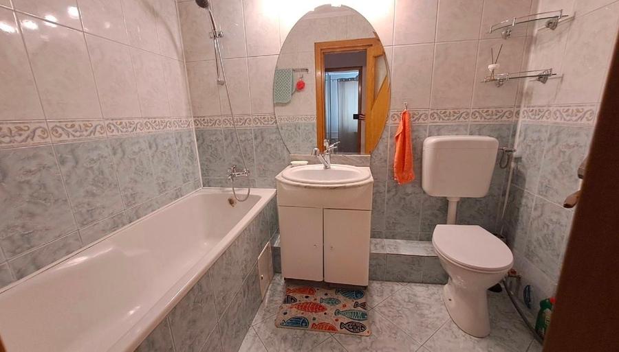 Apartament cu 2 camere, mobilat în Tei