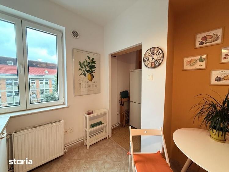 Apartament cu 2 camere decomandat în Centrul Istoric