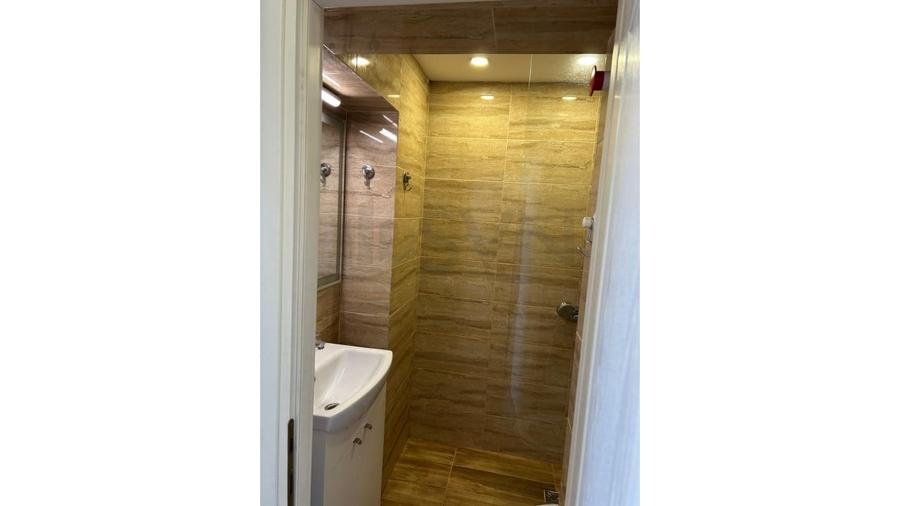 Apartament cu 2 camere semidecomandat, mobilat în P-ța Universității