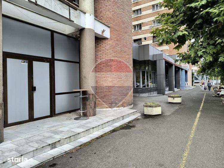 Spațiu comercial, de 63 mp, în Central