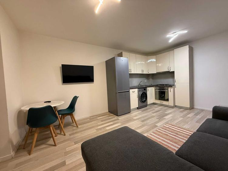 Apartament cu 2 camere decomandat în Valea Lupului
