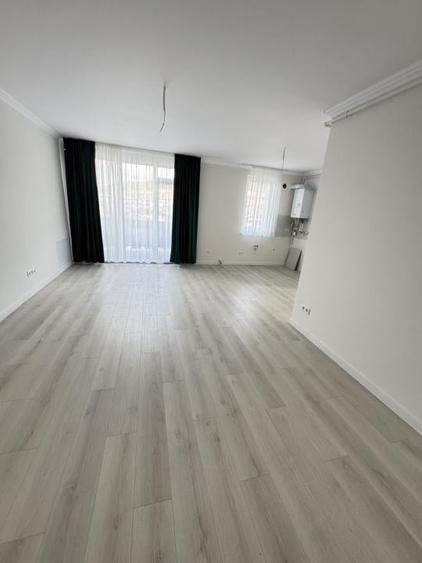 Apartament cu 2 camere semidecomandat în Florești — fotografia 1