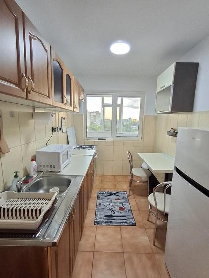 Apartament cu 2 camere semidecomandat în Micro 5