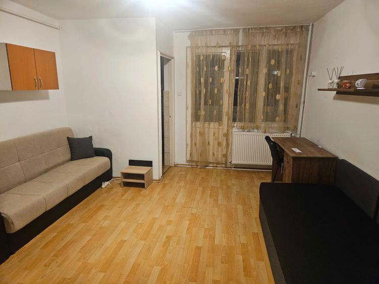 Garsoniera de inchiriat in Brasov, zona Grivitei - 1