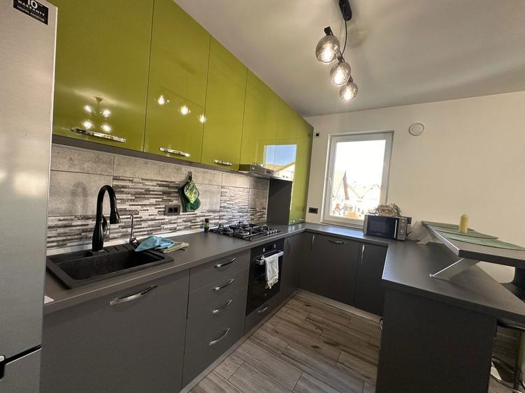 Inchiriez apartament 3 camere Rasnov - 6