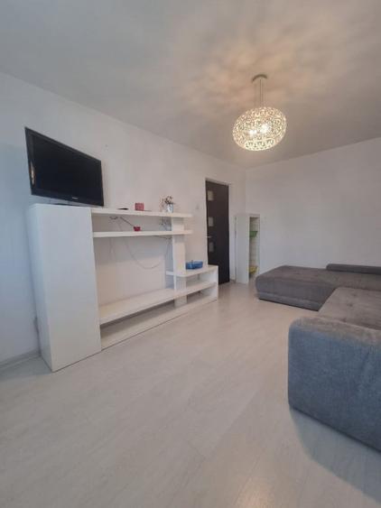 Apartament 4 camere decomandat Titan - 1