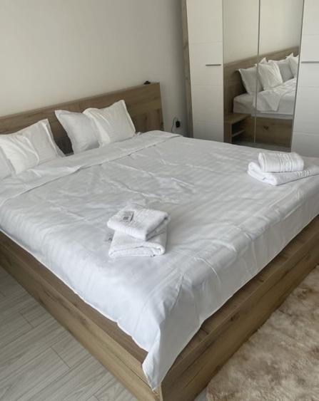 Apartament 1 camera decomandat - etaj 1 - mobilat complet - 4