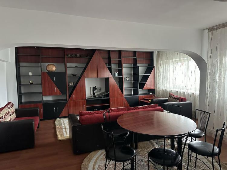 Apartament 4 camere transformat 3 ultracentral McDonad - 2