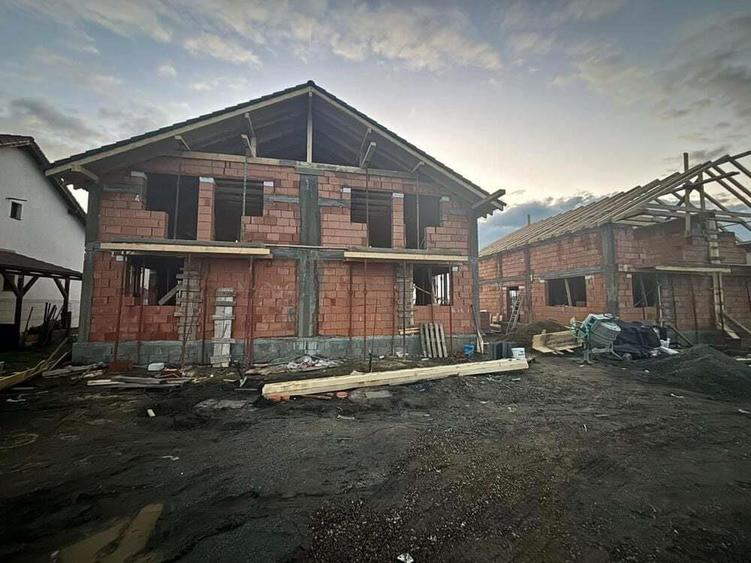 Sangeorgiu de Mures - Vanzare casa tip duplex - 3