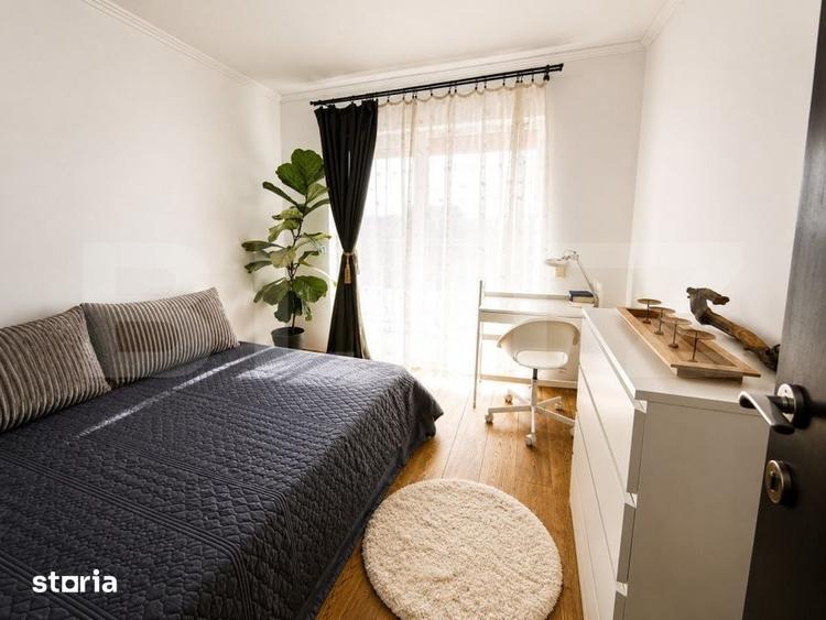 Apartament cu 4 camere decomandat în Între Lacuri
