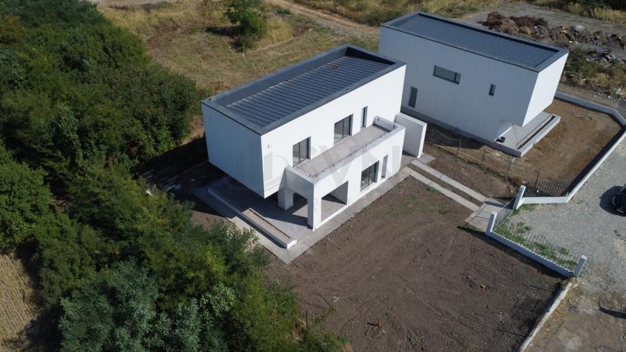 REV2003468 Vile individuale moderne 5 camere teren generos complex Saftica - 4