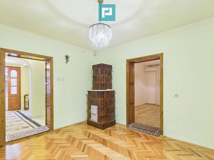 Casă cu 2 corpuri  și 5 camere în Livada - 5