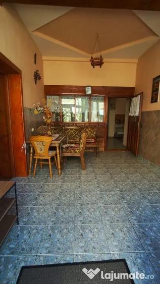 Vand CASA IN COMLO?U MIC - 14