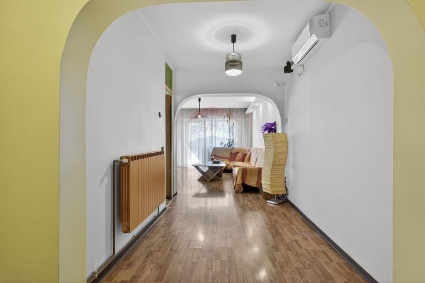 2 Apartamente unite, 5 camere de vânzare pe Malul Muresului, etajul 2 - 3