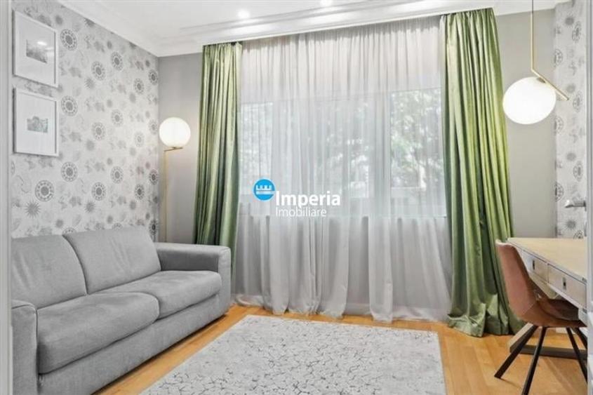Casă individuală cu 9 camere cu Piscina în Giulești
