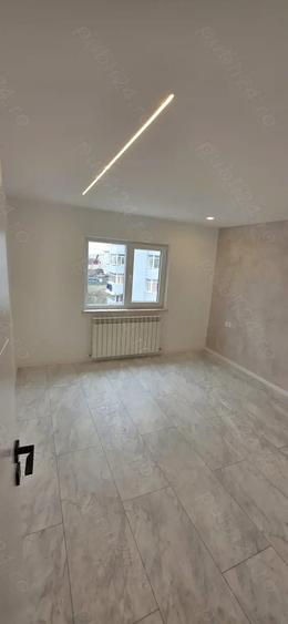 Vand apartament 3 camere zona Progresu - 3