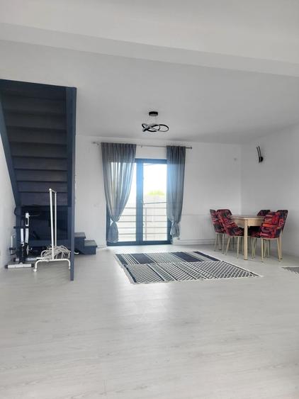 Casa Mogosoaia, constructie noua, 3 bai, zona in dezvoltare, vecini civilizati - 1