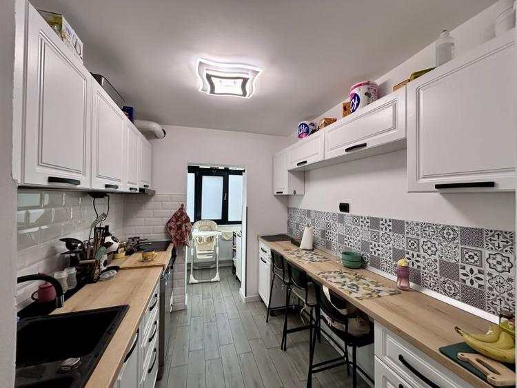 Apartament 4 camere, 2 bai, centrala proprie, Penes Curcanul, Ploiesti - 2