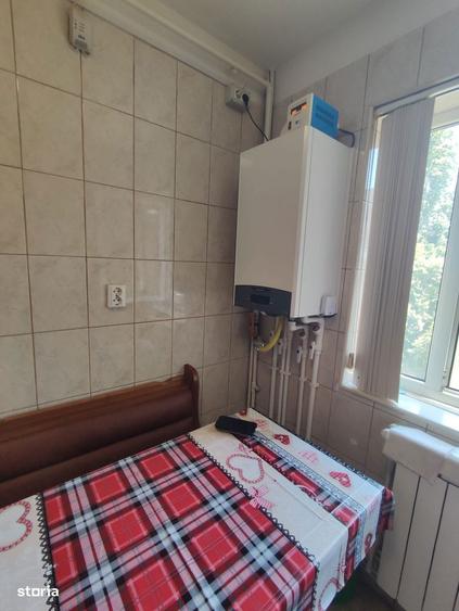 Apartament 2 camere, balcon, Tomis III - 10