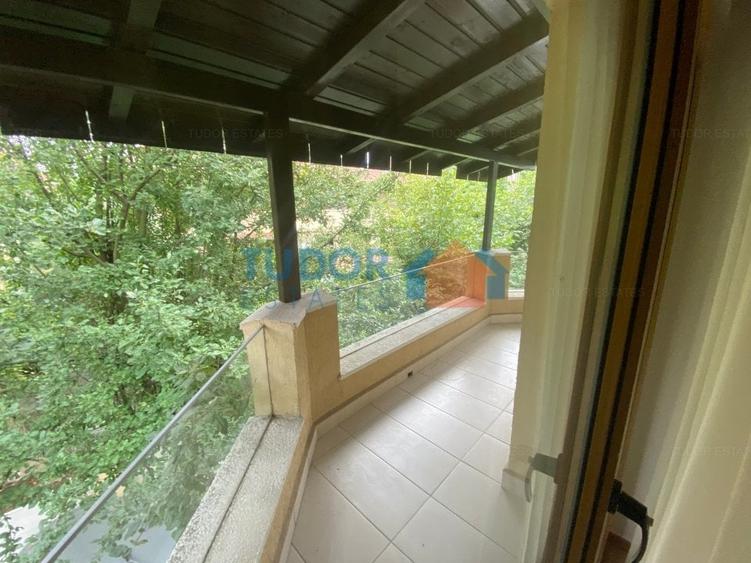 Vila superba cu 5 dormitoare de vazare in complex cu piscina - 12