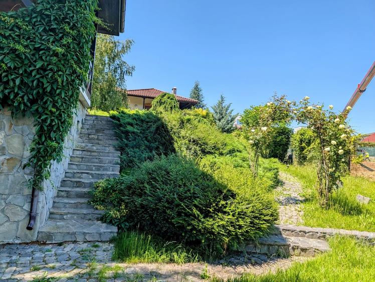 Mogosoaia,vila robusta cu vedere spectaculoasa catre lac,palat,parc,1750mp teren - 15