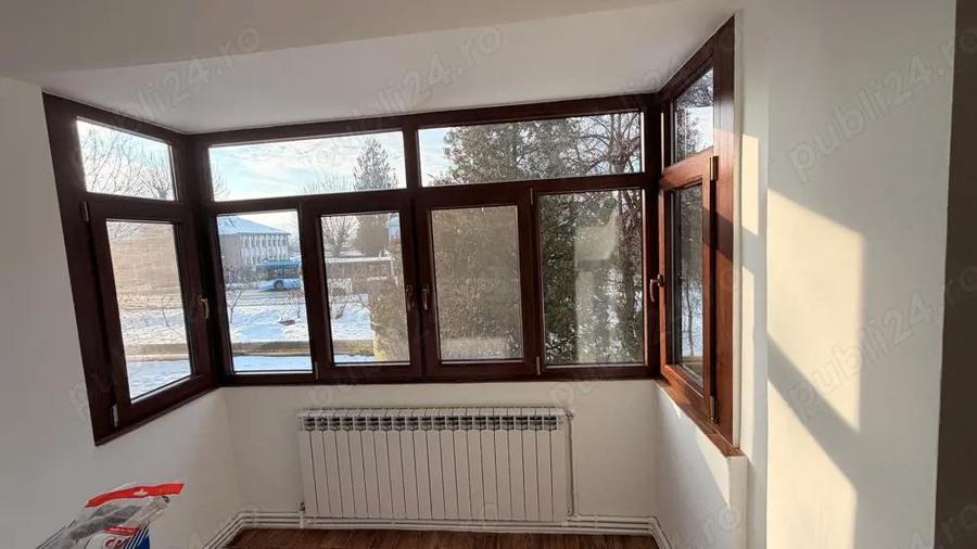 Vand Apartament 3 camere etaj 1 - 5