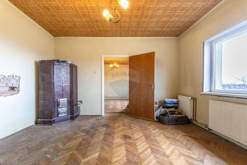 Casa individuala cu doua unitati locative. Zona Horia-Closca-Crisan - 38