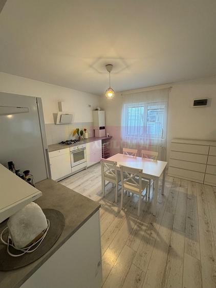 Casa 3 camere + dependinte, curte 380, Sabareni - 8