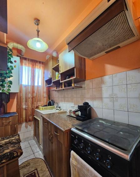 Apartament 2 camere,etaj 2 zona Dacia - 4