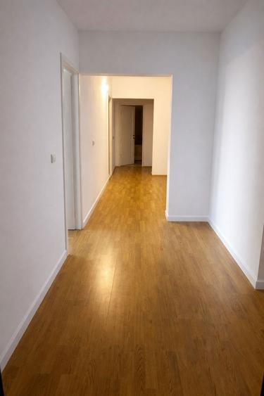 Apartament 4 camere decomandat 96mp - 1