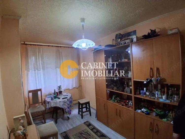 Apartament 3 camere, nedecomandat, zona Tatarasi, Iasi