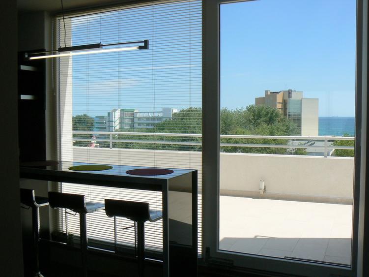 Penthouse 3 camere cu vedere panoramică la mare și lac - 13