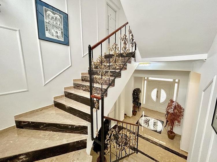 Discount mare, 2 camere lux, gata de mutare, comision 0 - 14