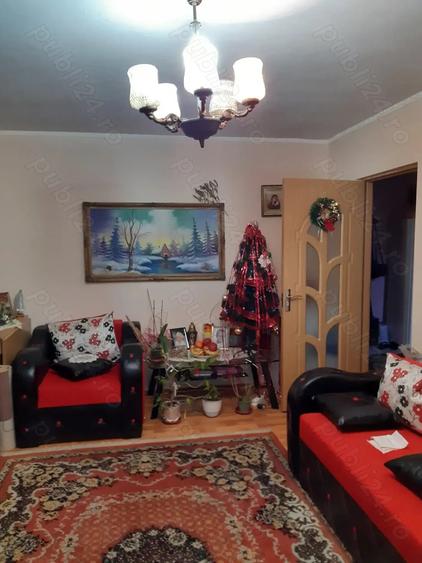 Vand ap.4 in Adjud ,BN. cam.2 bai 2 balcoane 2 ,3 3 cu acoperi? ,pod inchis ?i boxa subsol.. - 1