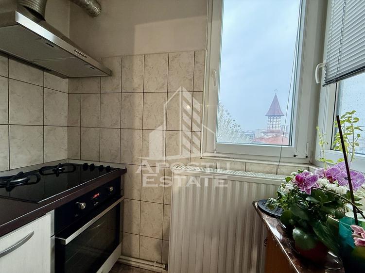 Apartament 3 camere, 2 bai, decomandat, etaj intermediar, lift, Fabric - 10