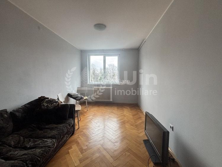 Apartament cu 3 camere decomandat, mobilat în Plopilor