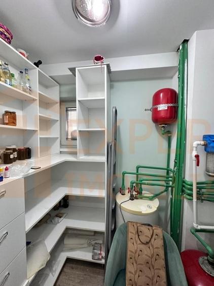 Proprietate deosebita, situata in zona Palazu Mare - 18