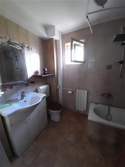 Vanzare casa 5 camere zona Schuller - 11