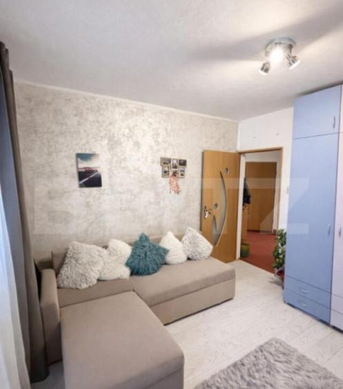 Apartament luminos 2 camere, 52 mp total, balcon, zona Mar? - 5