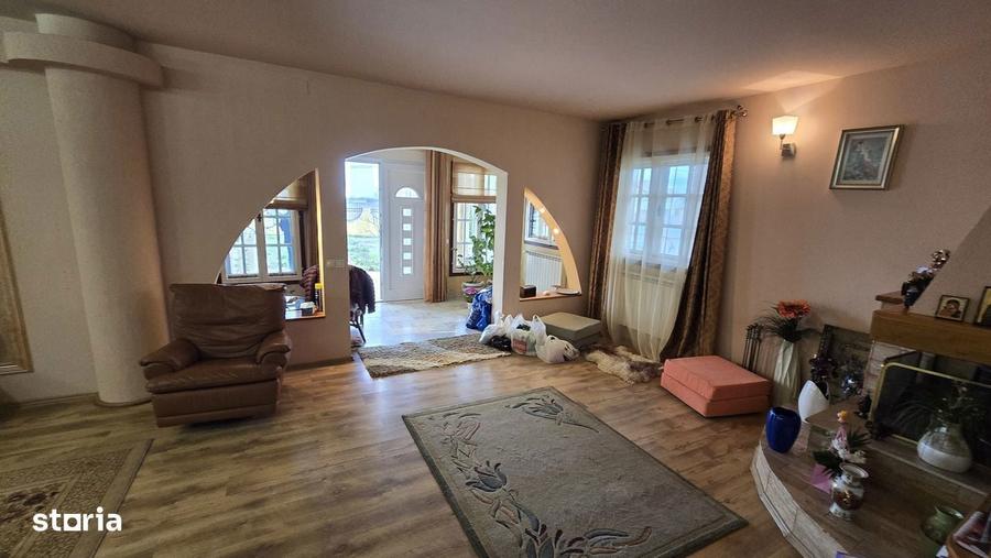 Vila de vanzare Petresti-Vanatori Vrancea, la cheie ,gata de locuit - 1