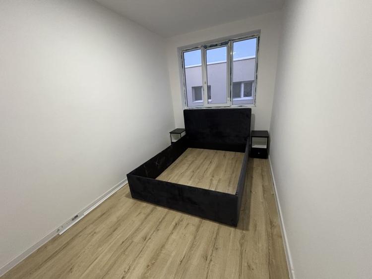Apartament cu 3 camere decomandat, mobilat în Beclean